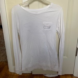 Women’s long sleeve vineyard vines tee